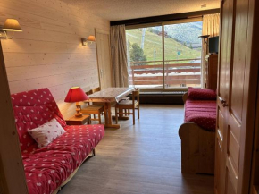 Appartement cosy à Méribel, proche des pistes et commodités - FR-1-355-81